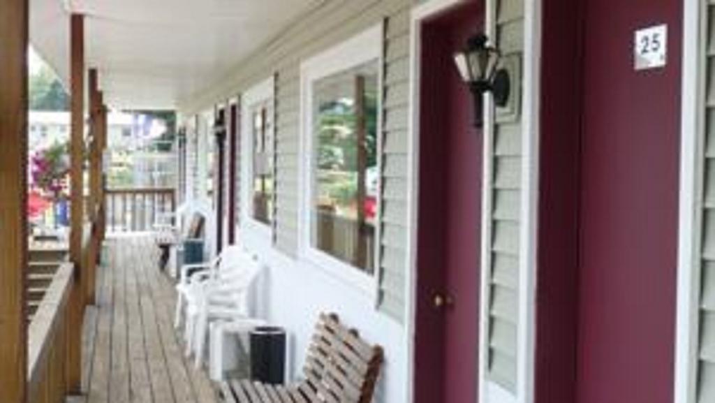 Legacy Inn & Suites Of Lake George Bagian luar foto