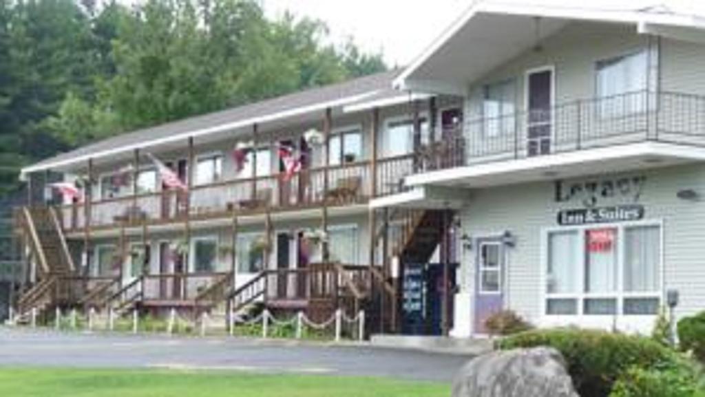 Legacy Inn & Suites Of Lake George Bagian luar foto